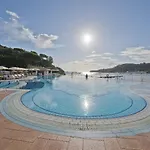 Aparthotel Cala Di Mola