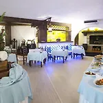 Cala Di Mola 4*