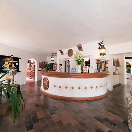 Cala Di Mola Apartahotel