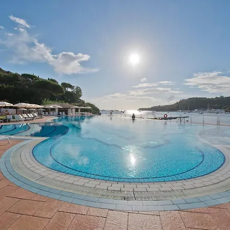 Apartahotel Cala Di Mola Porto Azzurro