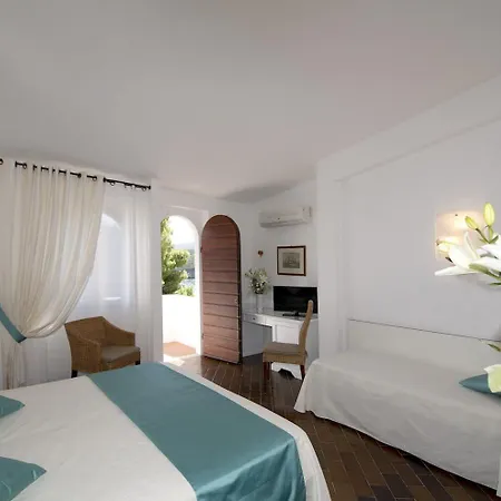 Cala Di Mola 4* פורטו אזורו