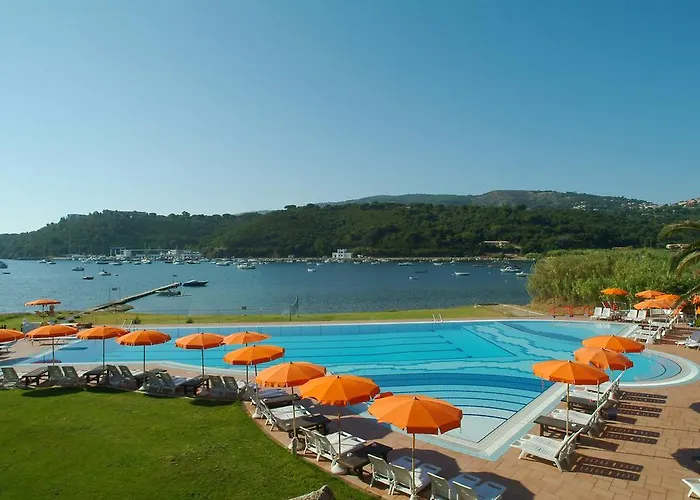 Cala Di Mola Aparthotel 4*