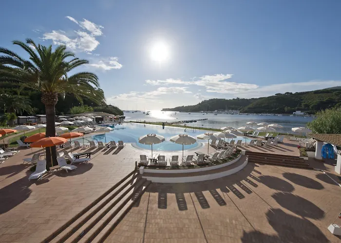 Cala Di Mola Aparthotel