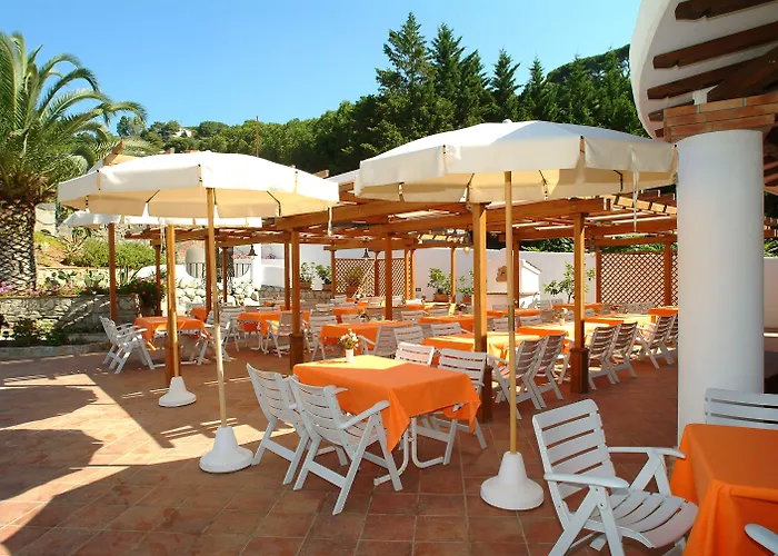 Cala Di Mola Aparthotel