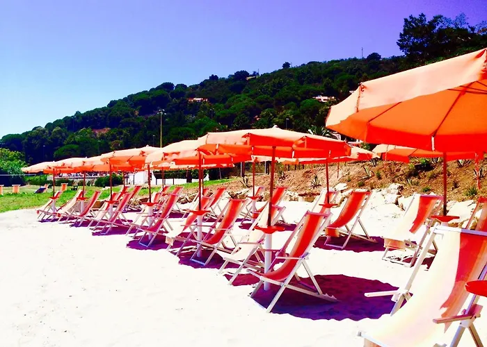 Aparthotel Cala Di Mola 4*