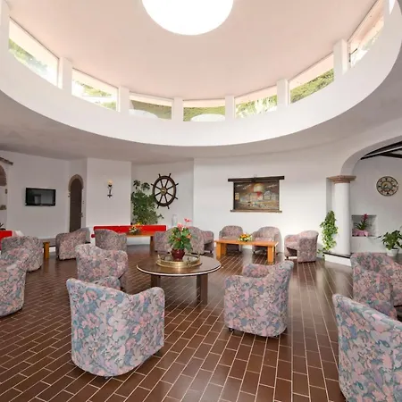 Cala Di Mola Aparthotel
