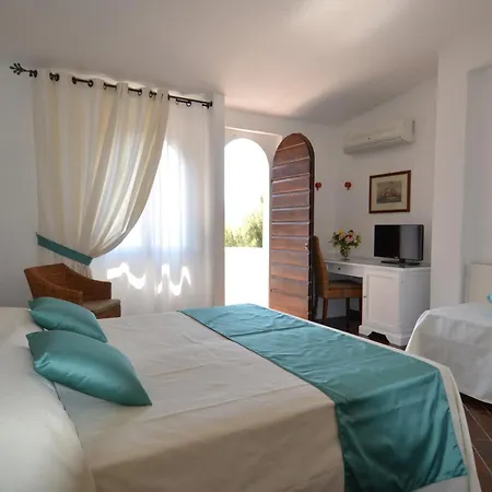 Cala Di Mola Aparthotel 4*