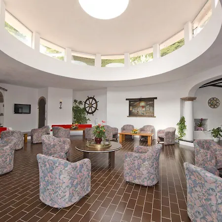 Cala Di Mola Apart Otel 4*