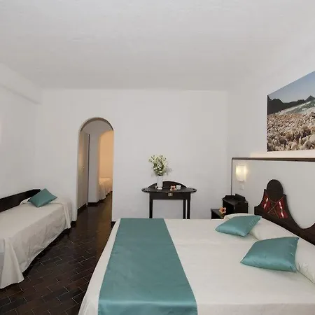 Apart Otel Cala Di Mola 4*