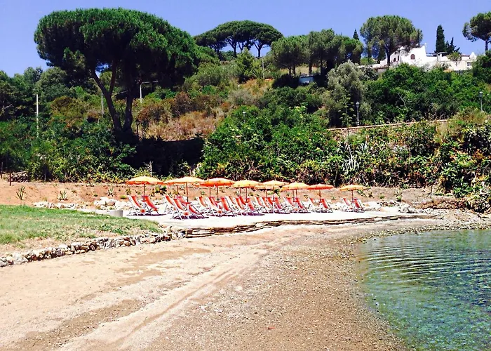 Cala Di Mola Porto Azzurro
