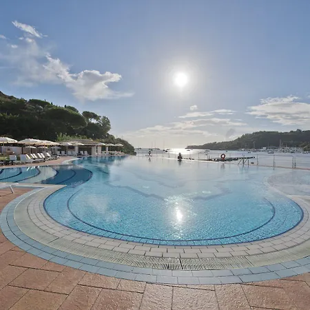 Lejlighedshotel Cala Di Mola