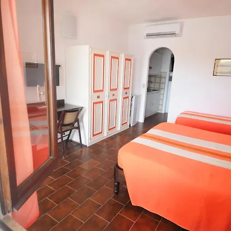 Apartmanhotel Cala Di Mola Porto Azzurro