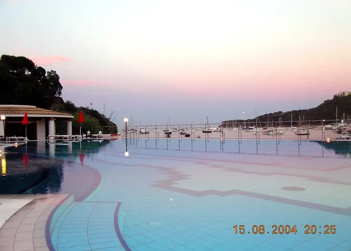 Cala Di Mola Porto Azzurro