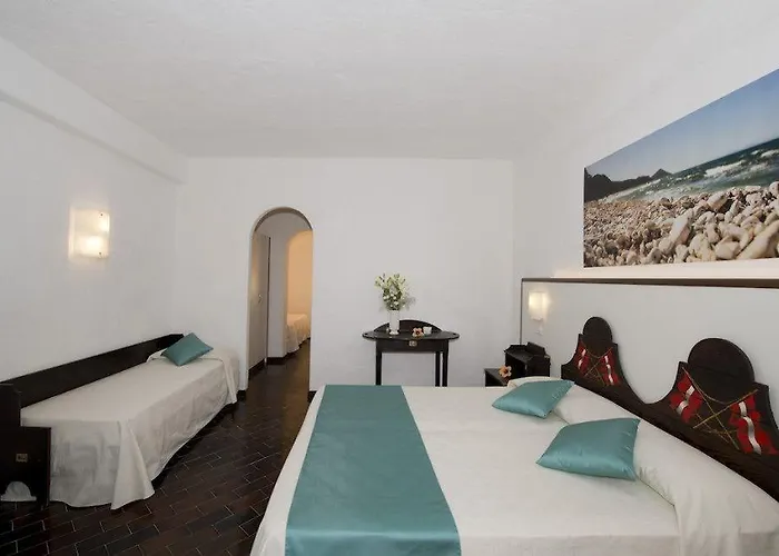 Aparthotel Cala Di Mola 4*